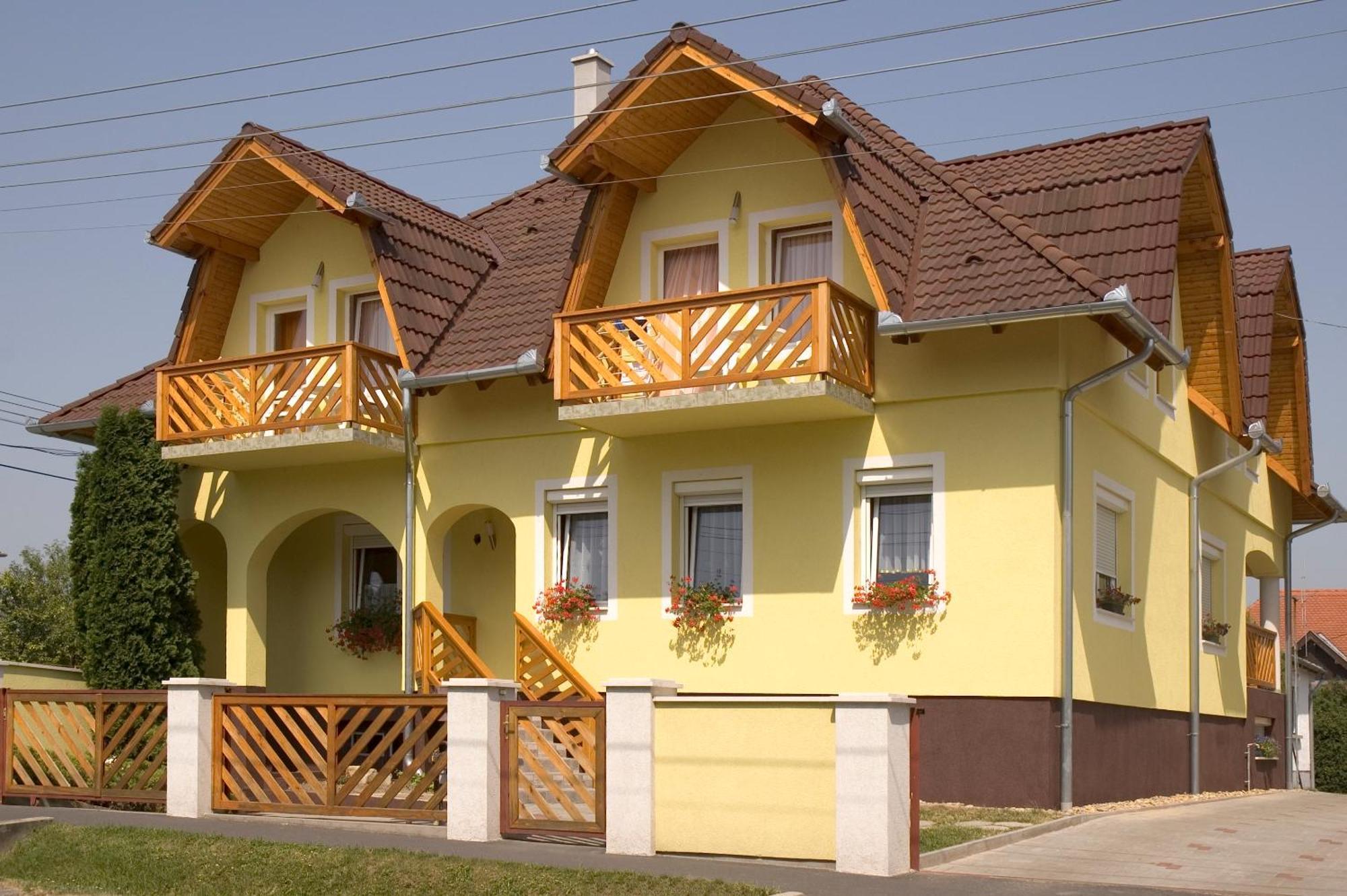 Erika Pension Кестхей Экстерьер фото